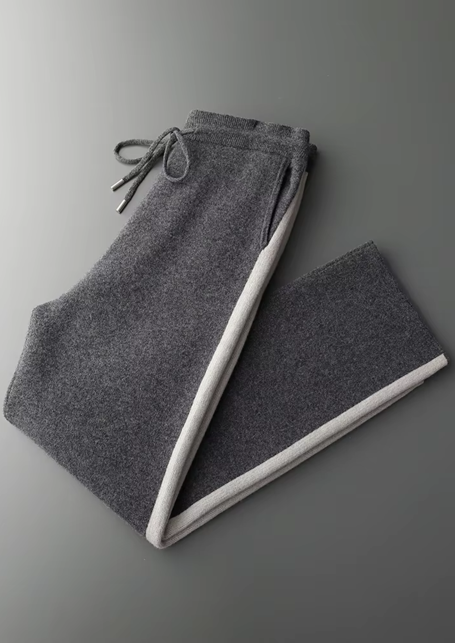 100% CASHMERE WIDE LEISURE TROUSERS