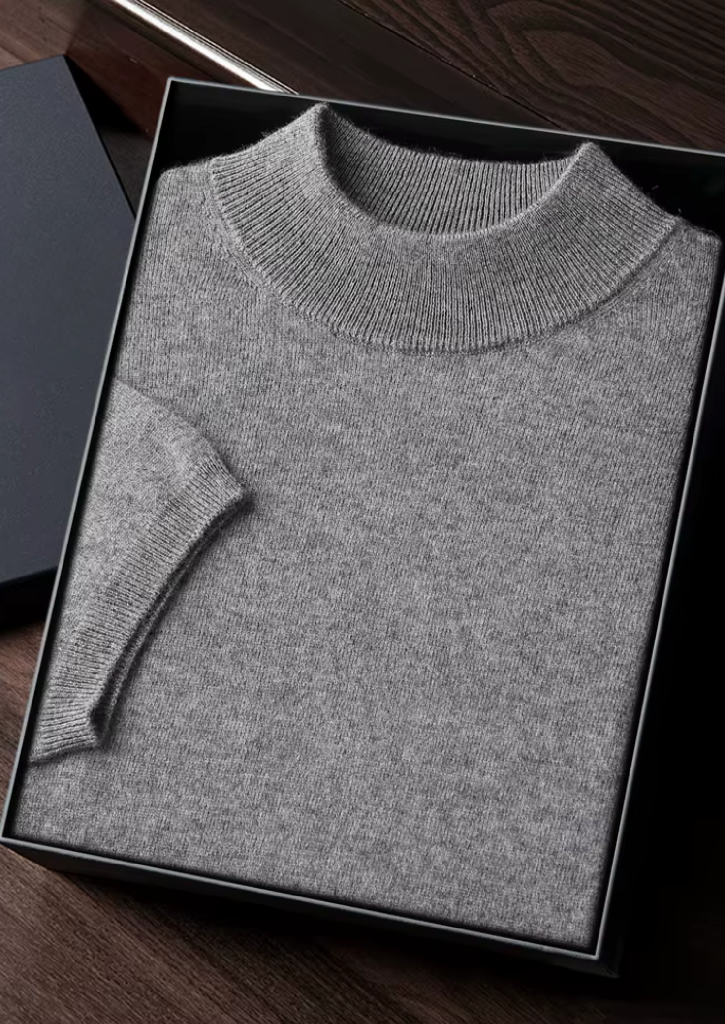 100% CASHMERE MOCK NECK T-SHIRT